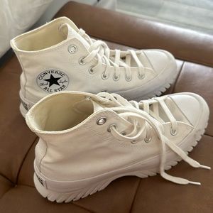 Chuck Taylor All Star Women’s Converse Lugged Platform Sneakers High Top